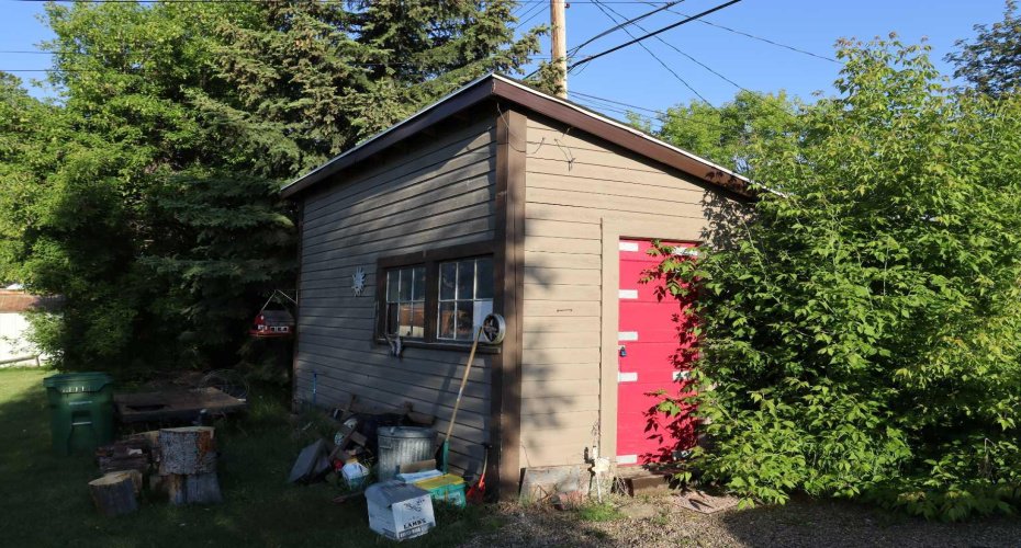 4702 4 Avenue, Edson, Alberta T7E 1C6, 2 Bedrooms Bedrooms, ,1 BathroomBathrooms,Residential,For Sale,4 Avenue,A2189703