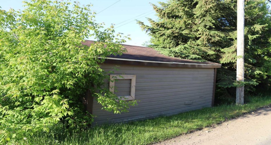 4702 4 Avenue, Edson, Alberta T7E 1C6, 2 Bedrooms Bedrooms, ,1 BathroomBathrooms,Residential,For Sale,4 Avenue,A2189703