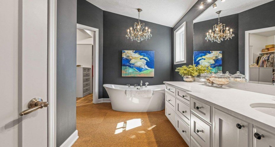 930 9 Street, Canmore, Alberta T1W1Z8, 8 Bedrooms Bedrooms, ,7 BathroomsBathrooms,Residential,For Sale,9,A2190010