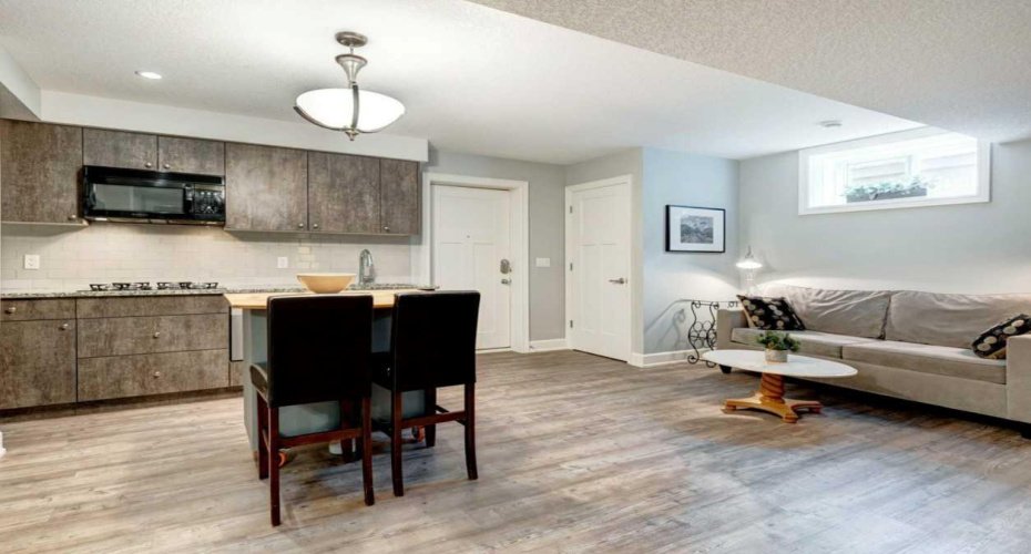 Lower level suite dining