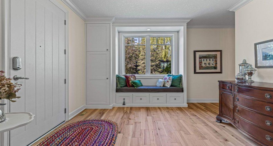 930 9 Street, Canmore, Alberta T1W1Z8, 8 Bedrooms Bedrooms, ,7 BathroomsBathrooms,Residential,For Sale,9,A2190010