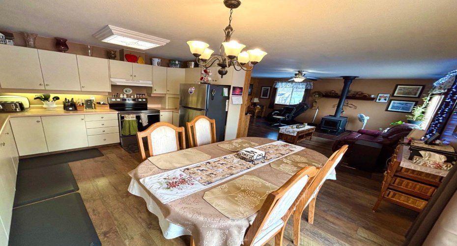 122, 15249 Twp Rd 665 A, Rural Lac La Biche County, Alberta T0A 2C0, 2 Bedrooms Bedrooms, ,1 BathroomBathrooms,Residential,For Sale,Twp Rd 665 A,A2190743