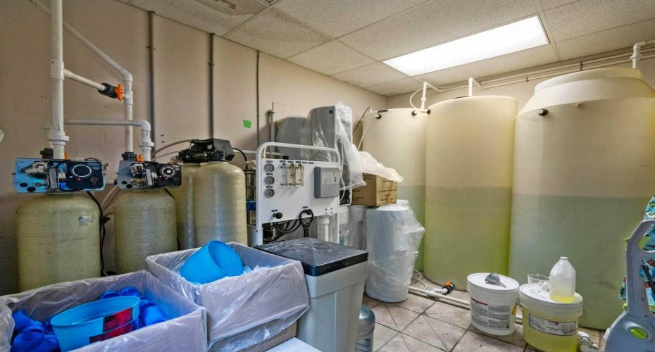 4726 65 Street, Camrose, Alberta T4V 4L4, ,Commercial,For Sale,65,A2153958