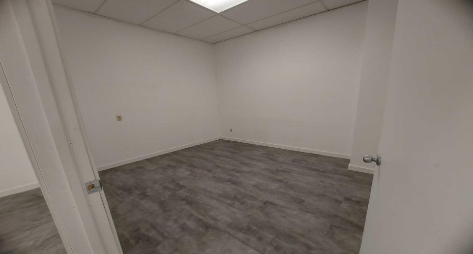 4801 51 Avenue, Red Deer, Alberta T4N 4H2, ,Commercial,For Lease,River Valley Place,51,A2193143