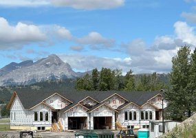 47 Ironstone Drive, Coleman, Alberta T0K 0M0, 4 Bedrooms Bedrooms, ,3 BathroomsBathrooms,Residential,For Sale,Ironstone,A2193517