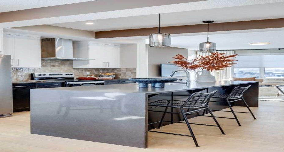 422 River Avenue, Cochrane, Alberta T4C 3B8, 3 Bedrooms Bedrooms, ,3 BathroomsBathrooms,Residential,For Sale,River,A2194044