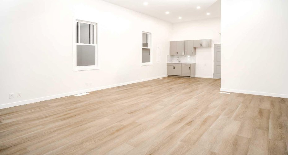 200A Centre Street, Calgary, Alberta T2G 2B6, ,Commercial,For Sale,Centre,A2194322