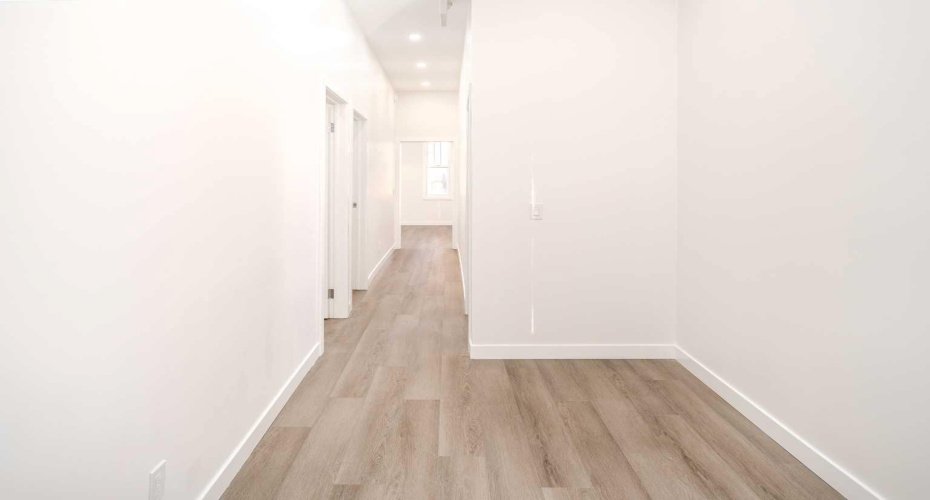 200A Centre Street, Calgary, Alberta T2G 2B6, ,Commercial,For Sale,Centre,A2194322