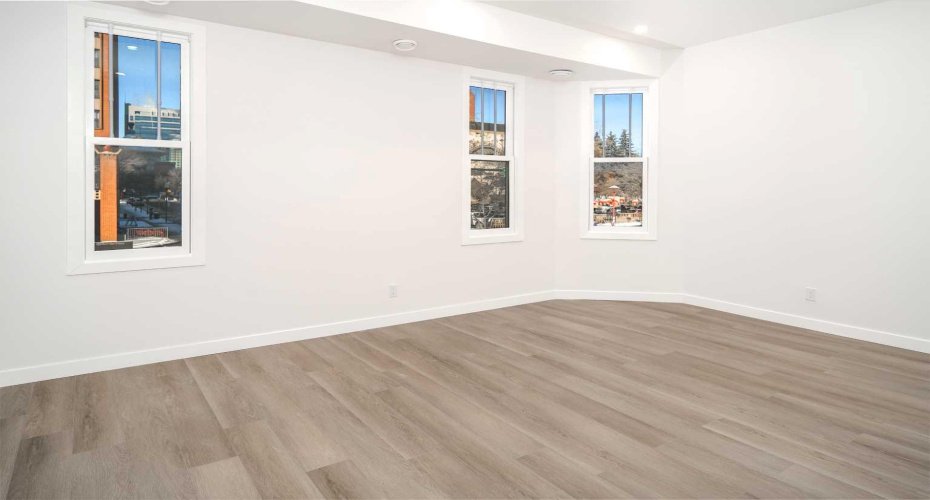 200A Centre Street, Calgary, Alberta T2G 2B6, ,Commercial,For Sale,Centre,A2194322