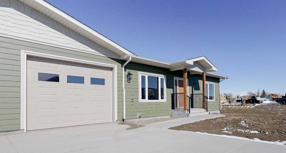 242 Parkview Lane, Bow Island, Alberta T0K 0G0, 2 Bedrooms Bedrooms, ,2 BathroomsBathrooms,Residential,For Sale,Parkview,A2194425