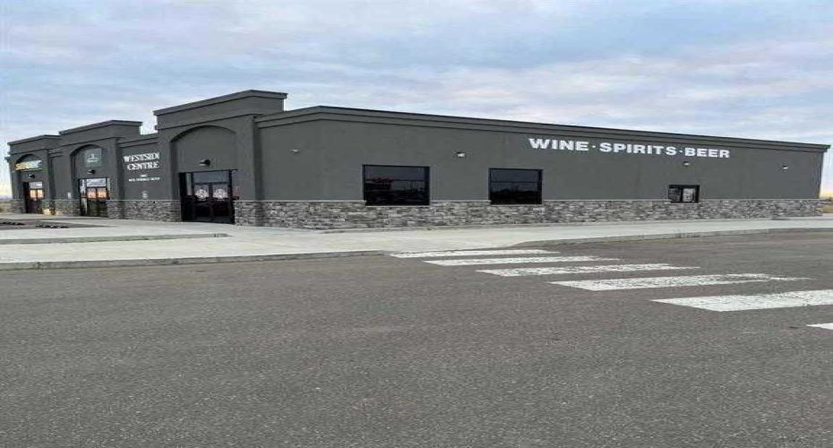 2882 Box Springs Boulevard, Medicine Hat, Alberta T1C 0C8, ,Commercial,For Lease,Box Springs,A2194825