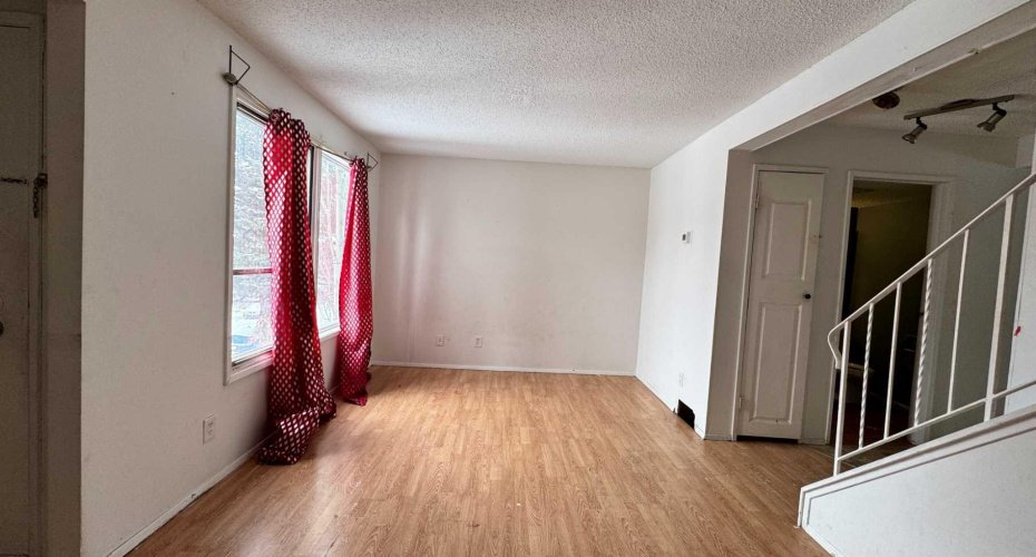 6551 Huntsbay Road, Calgary, Alberta T2K5R3, 3 Bedrooms Bedrooms, ,2 BathroomsBathrooms,Residential,For Sale,Huntsbay,A2196539