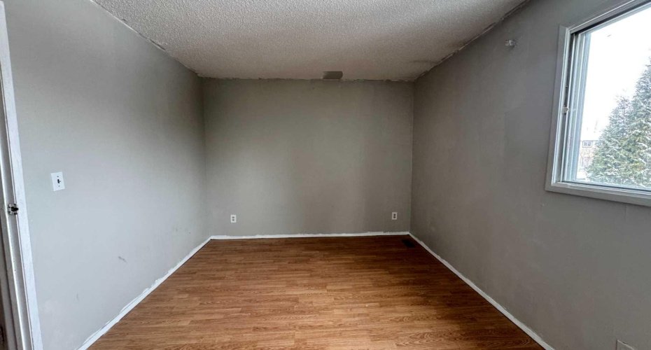 6551 Huntsbay Road, Calgary, Alberta T2K5R3, 3 Bedrooms Bedrooms, ,2 BathroomsBathrooms,Residential,For Sale,Huntsbay,A2196539