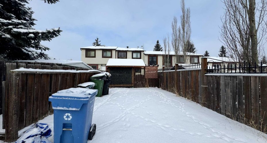 6551 Huntsbay Road, Calgary, Alberta T2K5R3, 3 Bedrooms Bedrooms, ,2 BathroomsBathrooms,Residential,For Sale,Huntsbay,A2196539