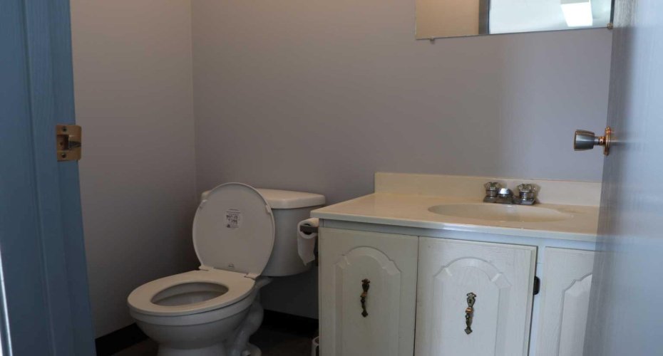 410 68 Street, Edson, Alberta T7E 1M7, ,Commercial,For Sale,68 Street,A2160163