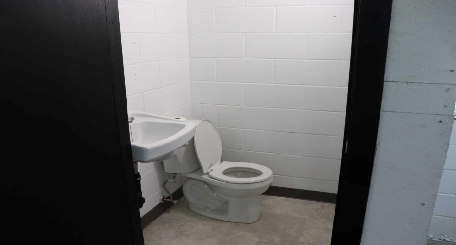 410 68 Street, Edson, Alberta T7E 1M7, ,Commercial,For Sale,68 Street,A2160163