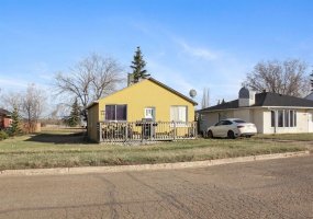 5313 50 Street, Castor, Alberta T0C 0X0, 2 Bedrooms Bedrooms, ,1 BathroomBathrooms,Residential,For Sale,50,A2194688