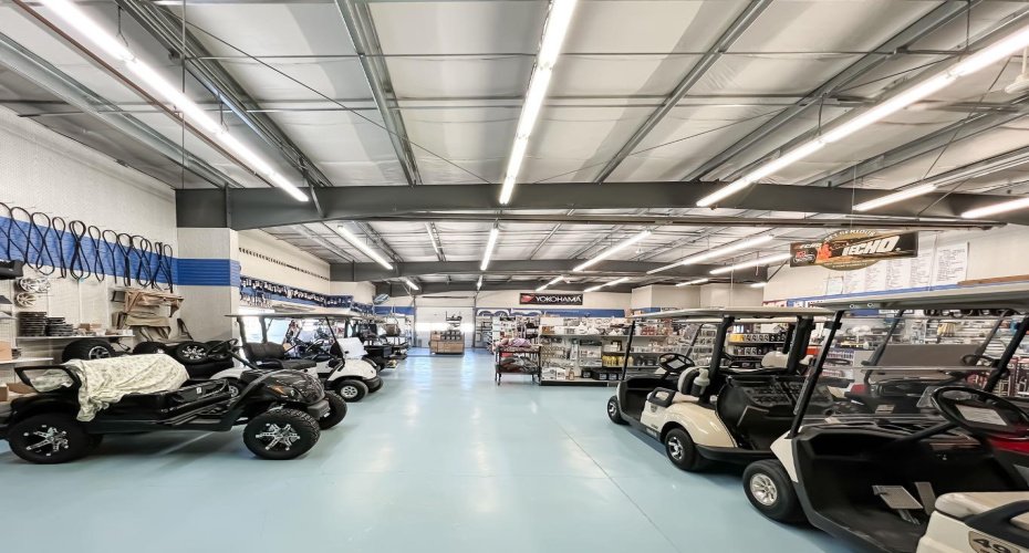 942 Main Street, Falher, Alberta T0H 1M0, ,Commercial,For Sale,Vic's Car Care,Main,A2143488