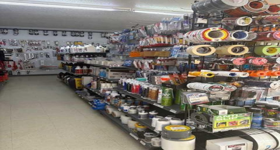 4624 47 Street, Hardisty, Alberta T0B1V0, ,Commercial,For Sale,Comrades Parts and Accessories,47,A2197745