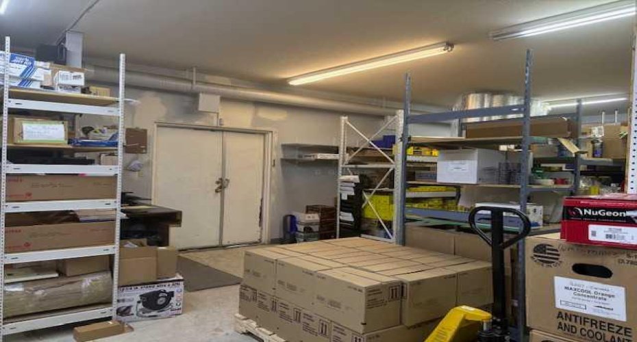 4624 47 Street, Hardisty, Alberta T0B1V0, ,Commercial,For Sale,Comrades Parts and Accessories,47,A2197745