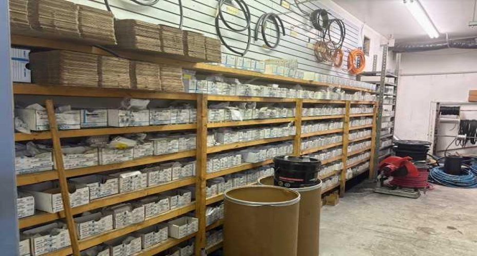 4624 47 Street, Hardisty, Alberta T0B1V0, ,Commercial,For Sale,Comrades Parts and Accessories,47,A2197745