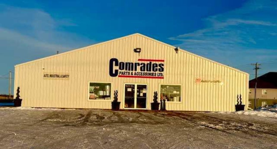 4624 47 Street, Hardisty, Alberta T0B1V0, ,Commercial,For Sale,Comrades Parts and Accessories,47,A2197745
