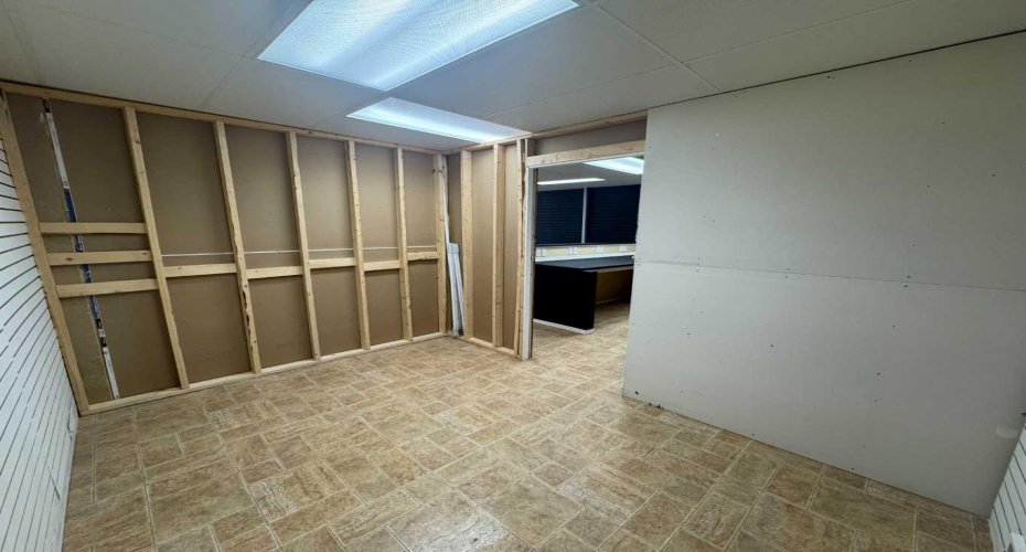 116 Centre Street, Sundre, Alberta T0M1X0, ,Commercial,For Sale,Centre,A2196505