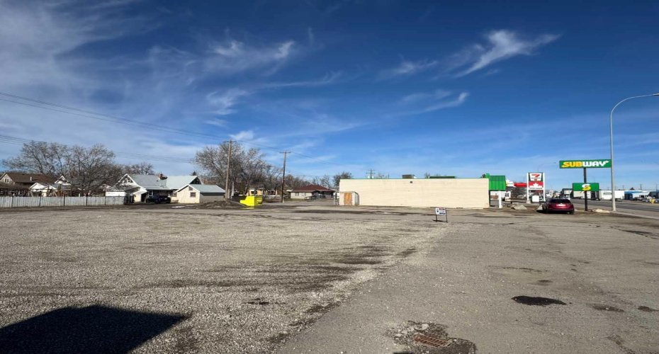 4609 1 Street, Claresholm, Alberta T0L 0T0, ,Commercial,For Sale,1,A2198078